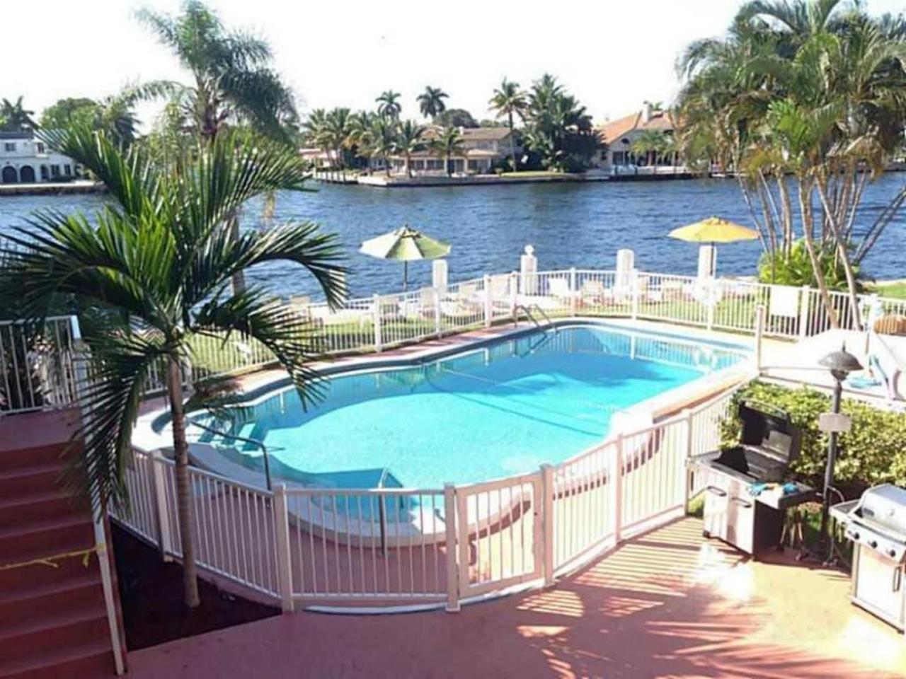 Studio Intracoastal Views! 5 Min Walk To The Beach Villa Pompano Beach Exterior foto